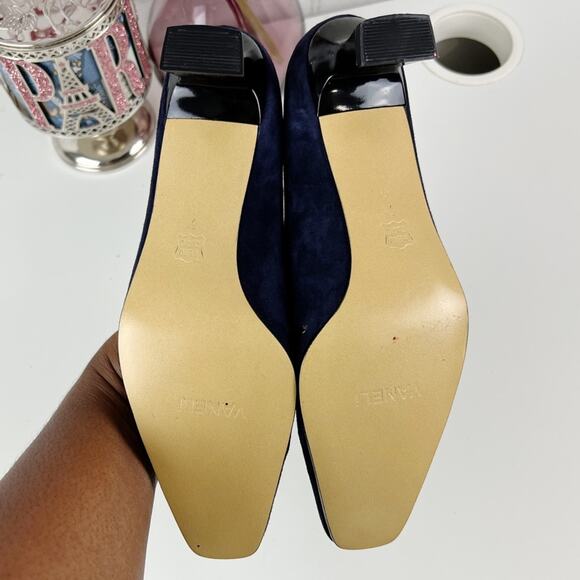 Van Eli NWOT Suede Heels Size 7M - Picture 5 of 10